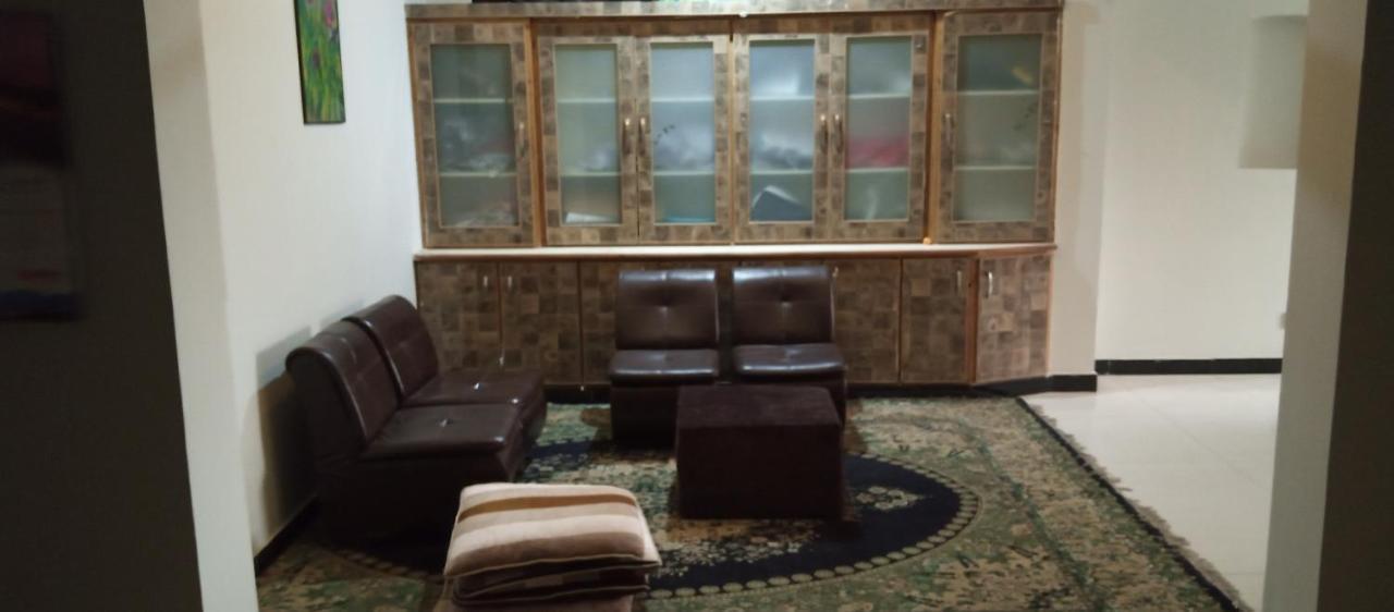 N N Guests Palace Islamabad Extérieur photo