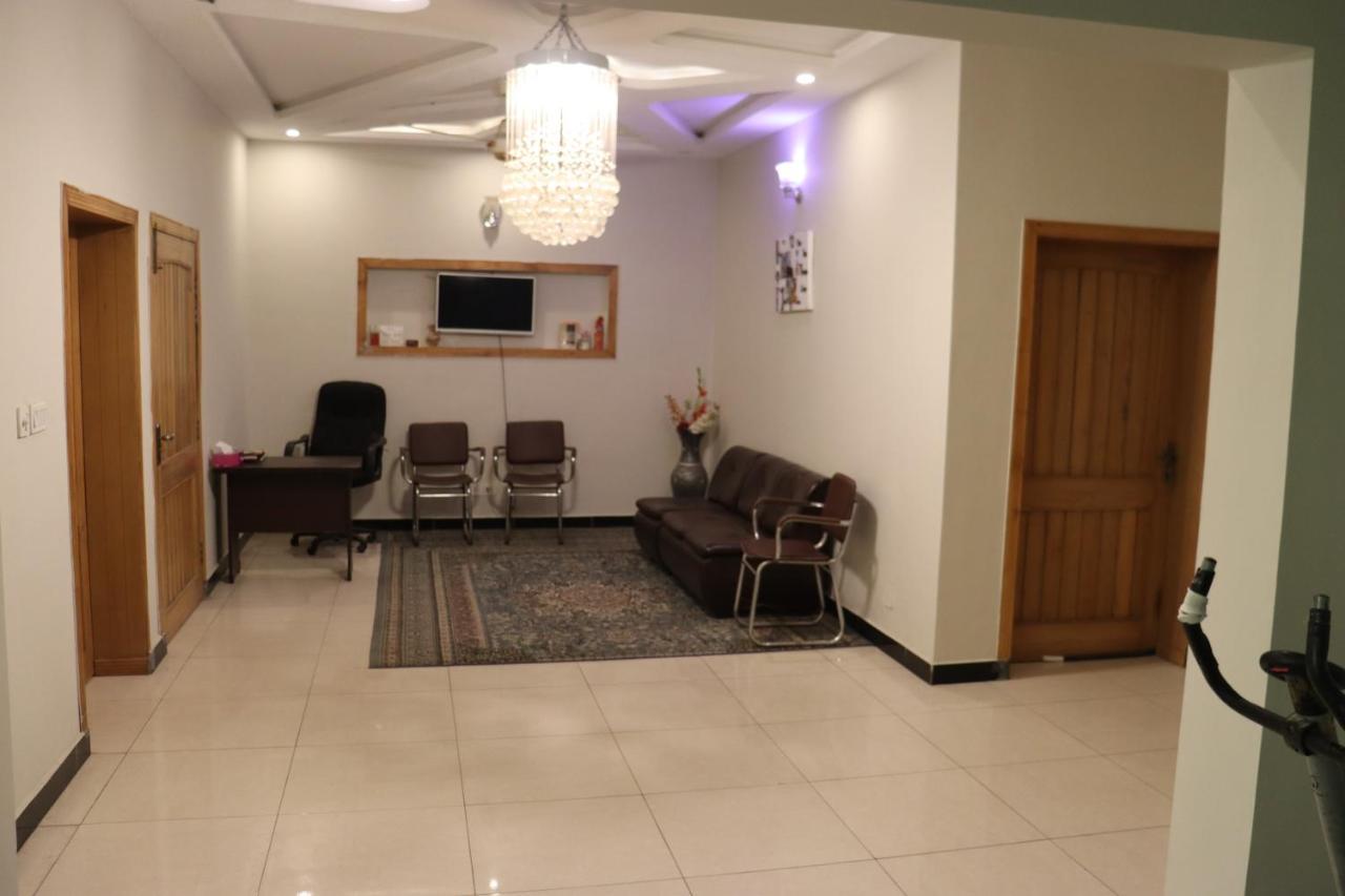 N N Guests Palace Islamabad Extérieur photo